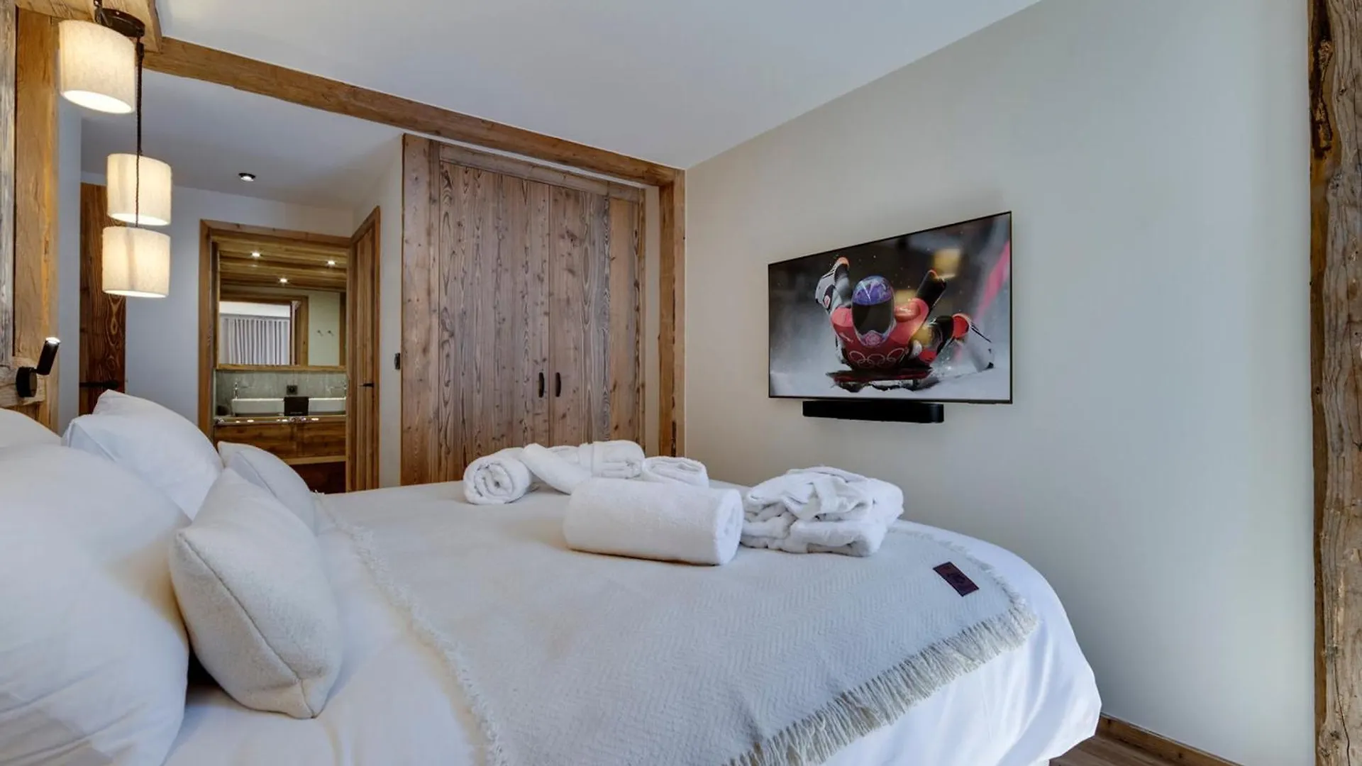 Appartement Duplex A Val D'Isere, Sauna, Cheminee, 4 Chambres En Suite, Parking, Pour 8 Personnes - Fr-1-567-123 0*, Val-dʼIsère Francie
