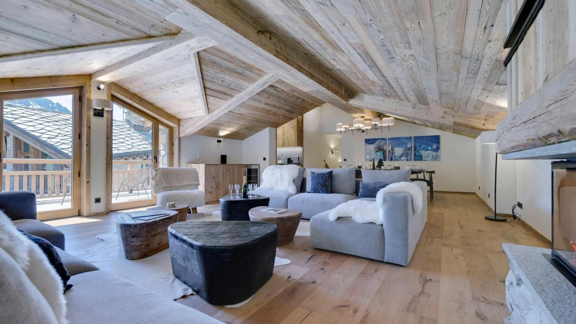 Апартаменты Appartement Duplex A Val D'Isere, Sauna, Cheminee, 4 Chambres En Suite, Parking, Pour 8 Personnes - Fr-1-567-123